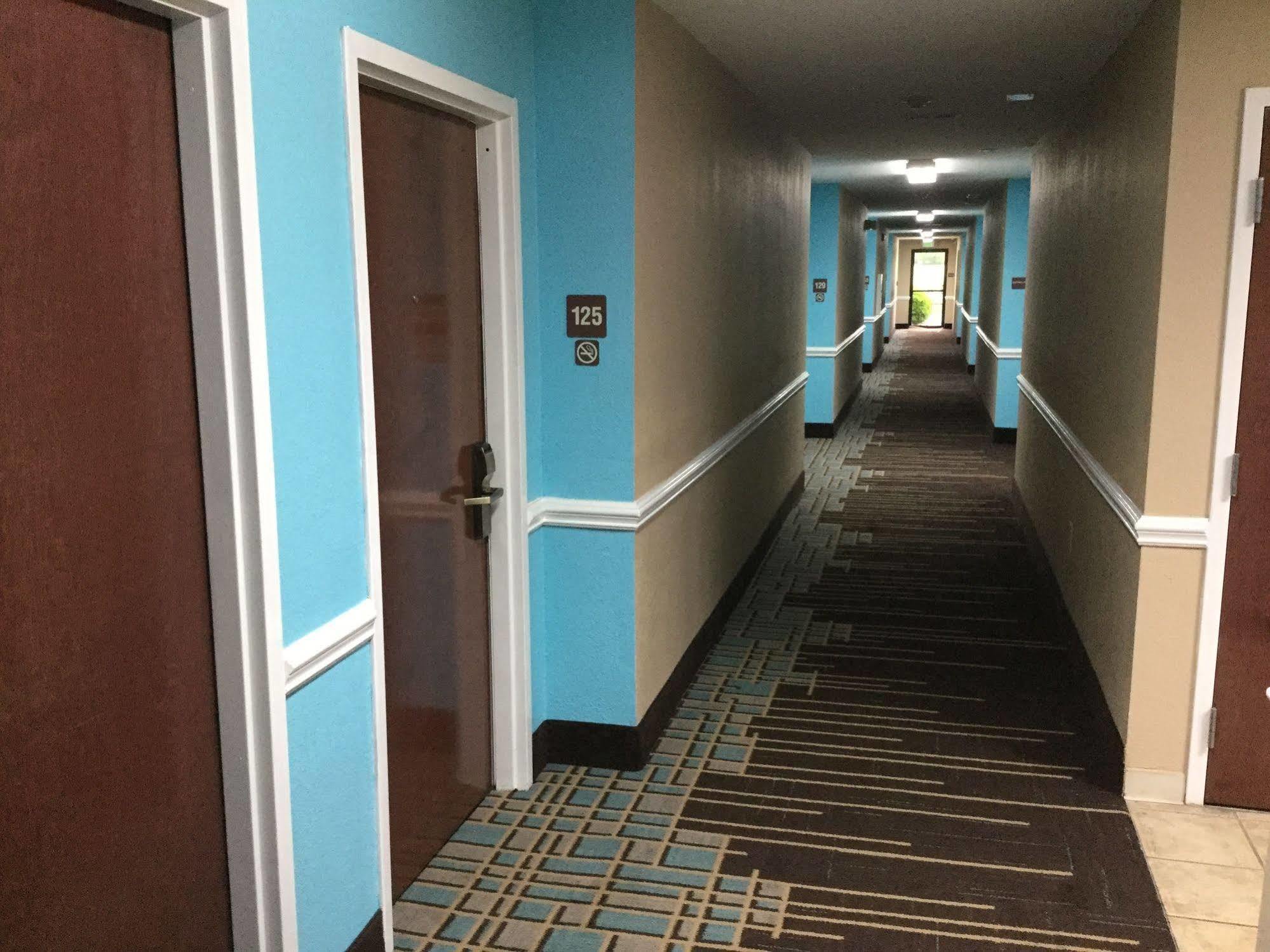 Super 8 By Wyndham Greer/Spartanburg Area Buitenkant foto